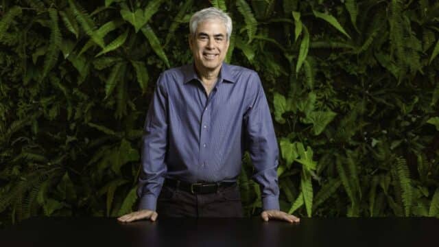 Jonathan Haidt Revela Cómo las Redes Sociales Están Reprogramando la Infancia