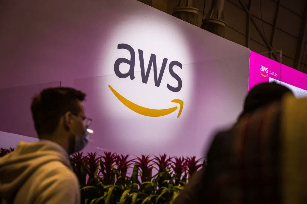 Recursive Superintelligence firmó un acuerdo plurianual de computación con Amazon Web Services,