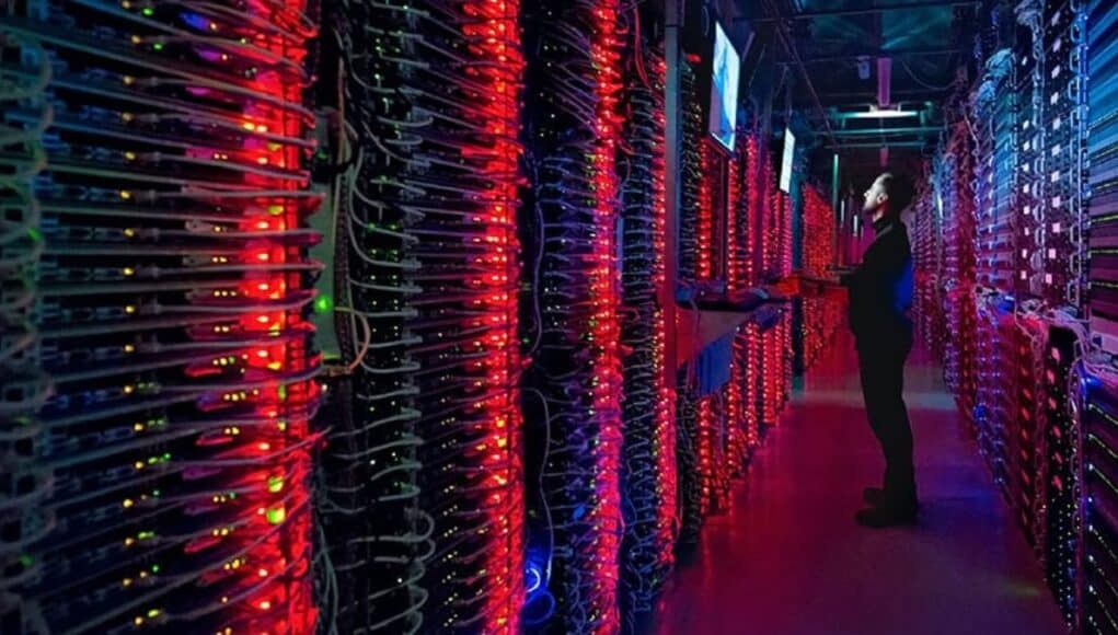 China Convierte sus Regiones Olvidadas en Gigantes Centros para IA, el Modelo Empieza a Mostrar Grietas China Convierte sus Regiones Olvidadas en Gigantes Centros para IA: el Modelo Empieza a Mostrar Grietas