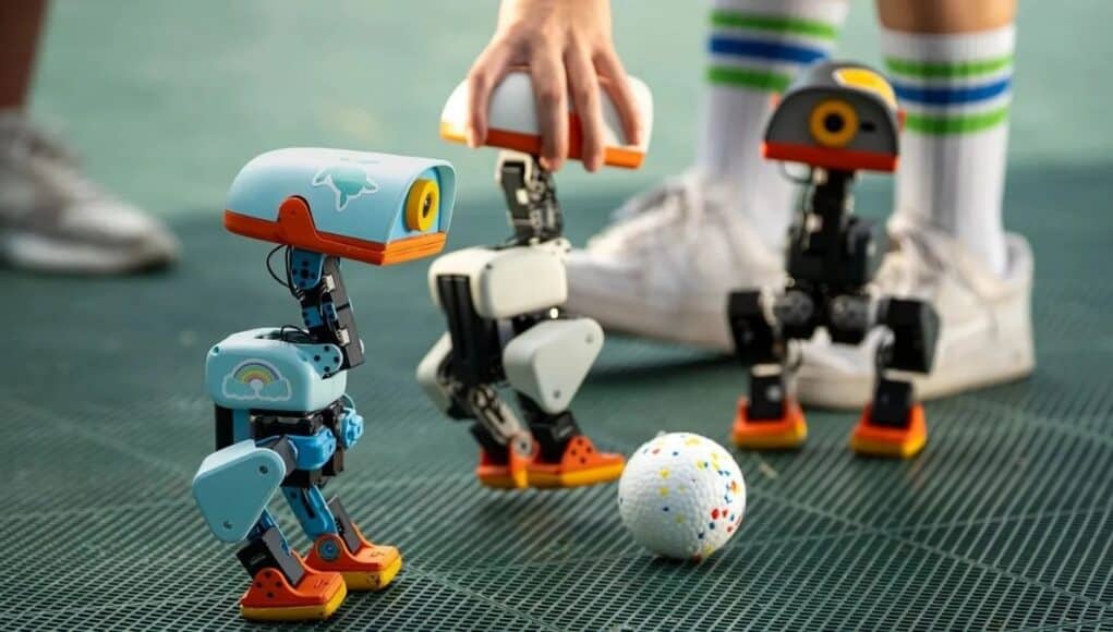 La Robótica con IA ya no Exige Gastar una Fortuna, Hugging Face Tiene un Pequeño Robot que Aprende cosas La Robótica con IA ya no Exige Gastar una Fortuna: Hugging Face Tiene un Pequeño Robot que Aprende cosas