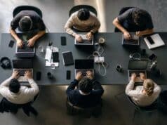 OpenAI y Google Compiten con Salarios Millonarios por Contratar Expertos en IA OpenAI y Google Compiten con Salarios Millonarios por Contratar Expertos en IA