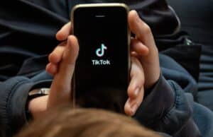 TikTok Quitá una Función de Seguridad Durante una Prueba, y un Usuario Acabó Suicidándose TikTok Quitá una Función de Seguridad Durante una Prueba, y un Usuario Acabó Suicidándose