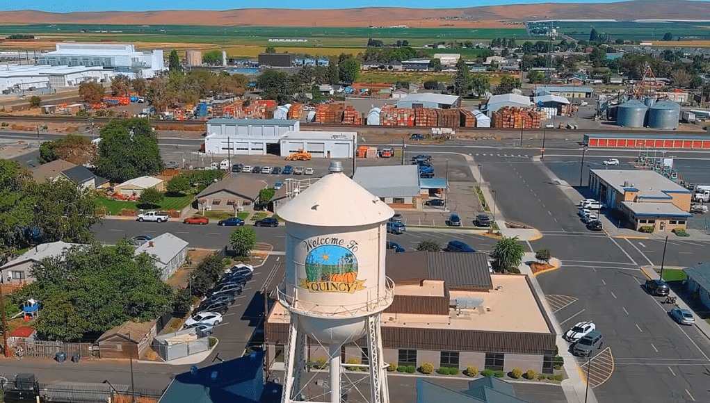 Ciudad de Quincy Pasa del 29,4 % al 6,2 % de Pobreza Tras la Llegada de un Centro de Datos de Microsoft Ciudad de Quincy Pasa del 29,4 % al 6,2 % de Pobreza Tras la Llegada de un Centro de Datos de Microsoft