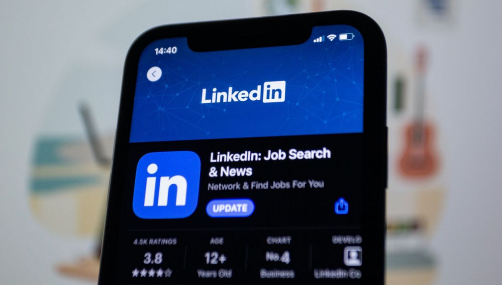 LinkedIn Empezó a Castigar la Basura Escrita con IA y Reduce un 40 % de las Visualizaciones LinkedIn Empezó a Castigar la Basura Escrita con IA y Reduce un 40 % de las Visualizaciones