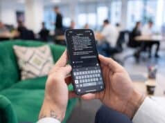 Empleados de OpenAI Pueden Revisar Tus Conversaciones con ChatGPT, y Cómo Evitarlo Empleados de OpenAI Pueden Revisar Tus Conversaciones con ChatGPT, y Cómo Evitarlo