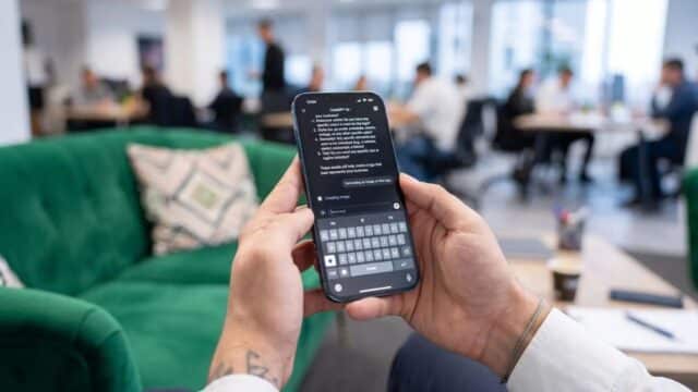 Empleados de OpenAI Pueden Revisar Tus Conversaciones con ChatGPT, y Cómo Evitarlo Empleados de OpenAI Pueden Revisar Tus Conversaciones con ChatGPT, y Cómo Evitarlo