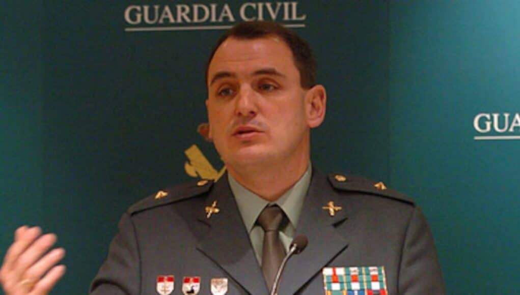 Un coronel de la Guardia Civil avisa de lo que está pasando con la IA Un coronel de la Guardia Civil avisa de lo que está pasando con la IA: «Los delincuentes nos ganan por goleada»