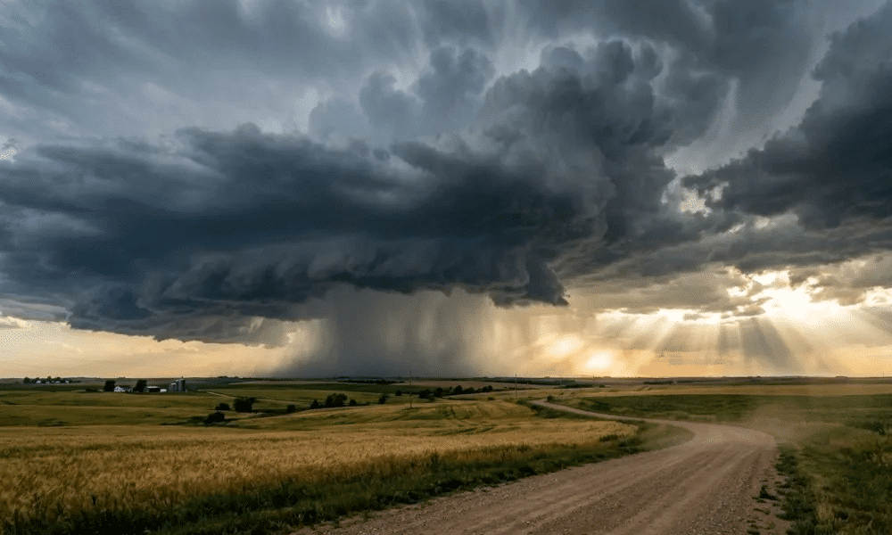 WeatherNext 3 No reemplaza por completo a la física: construye un atajo para aproximar un fenómeno naturalmente caótico.