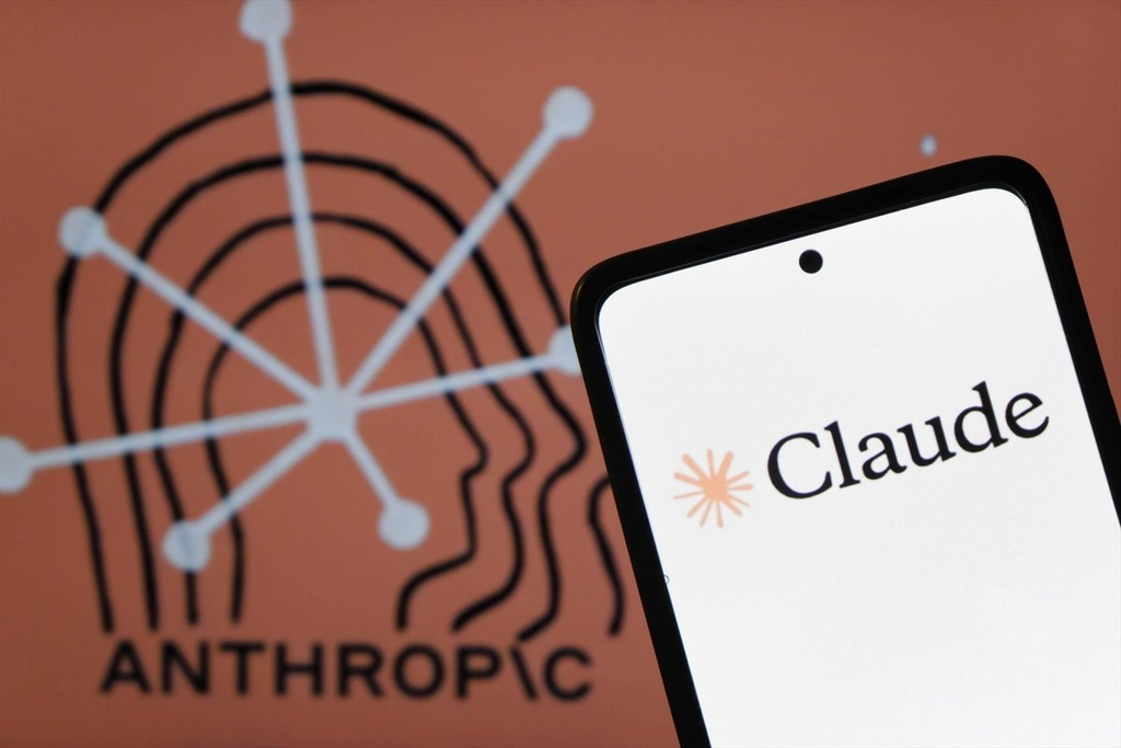 Anthropic cerró las cuentas implicadas tras identificar consultas sobre temas como el virus chikungunya y un atlas de péptidos de toxinas.