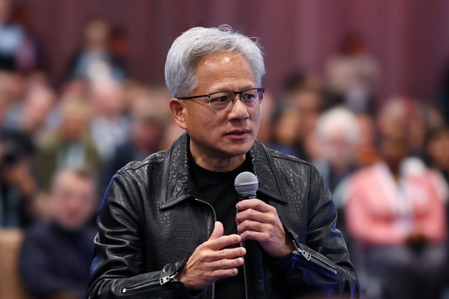 Jensen Huang Desestima Nuevas Leyes para la IA y Apela a la Responsabilidad Empresarial