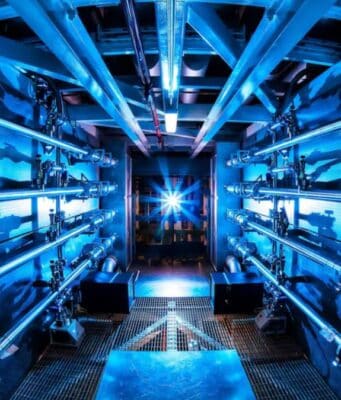 Desarrollan un Reactor de Fusión Nuclear de Mesa con IA, Capaz de Producir Tritio