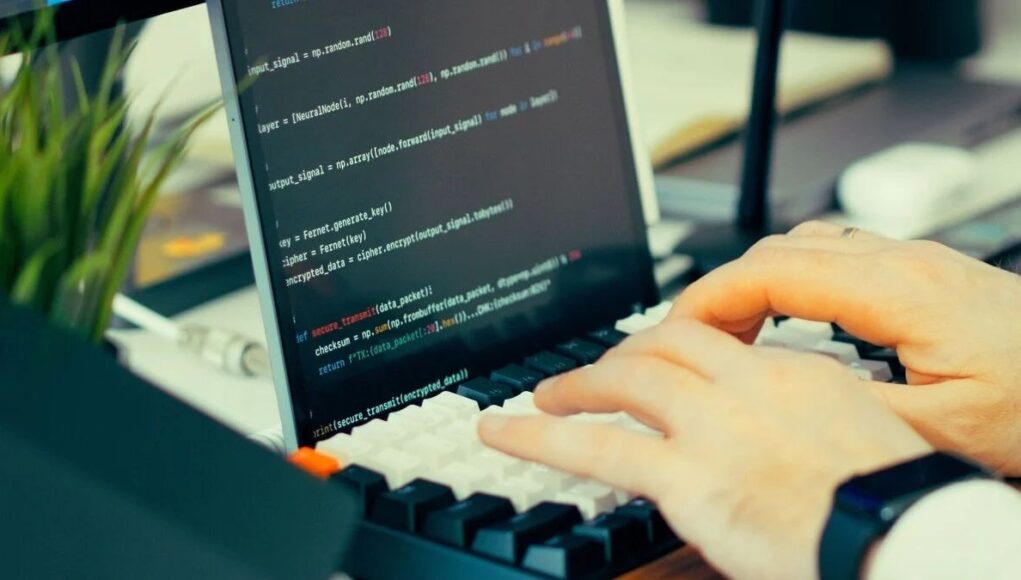 Los Agentes de IA Mejoran su Software, el Secreto Está en Anticipar lo que Puede Salir Mal Los Agentes de IA Mejoran su Software, el Secreto Está en Anticipar lo que Puede Salir Mal
