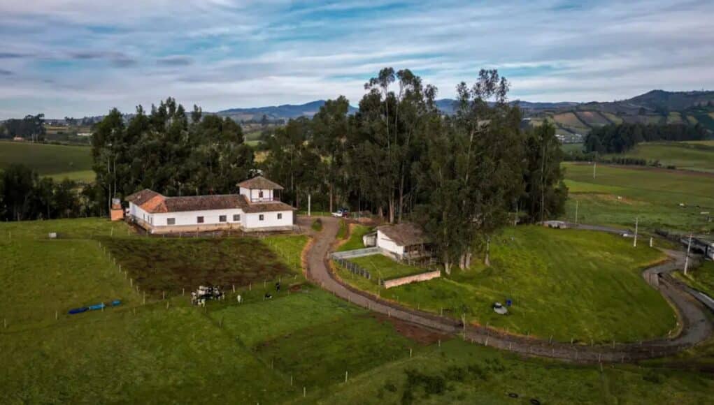 Un Agricultor de 86 Años Rechaza 14 Millones de Dólares por Construir Centros de Datos de IA en sus tierras Un Agricultor de 86 Años Rechaza 14 Millones de Dólares por Construir Centros de Datos de IA en sus tierras