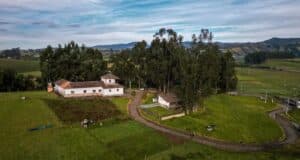 Un Agricultor de 86 Años Rechaza 14 Millones de Dólares por Construir Centros de Datos de IA en sus tierras