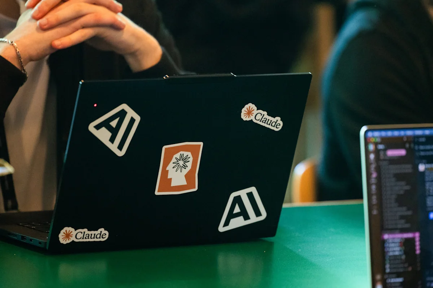 Anthropic Acusa a Alibaba de Usar 5.000 Cuentas de Claude en Fraude de Criptomonedas Anthropic Acusa a Alibaba de Usar 5.000 Cuentas de Claude en Fraude de Criptomonedas