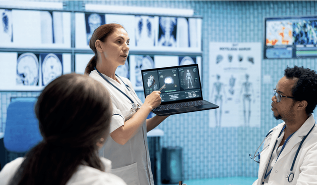 Médicos que Usaron IA Perdieron un 20 % de Capacidad Diagnóstica sin Asistencia