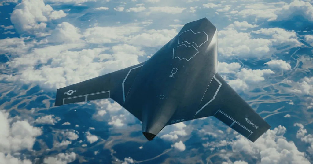 La central digital del programa se llama Hivermind, el software desarrollado por Shield AI para que la aeronave ejecute misiones autónomas.
