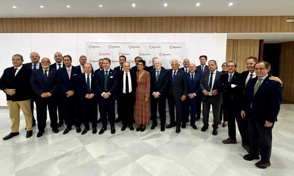 La Cámara de España presentó en Ceuta el proyecto Cámaras IA, una iniciativa que busca acercar la IA a las empresas más pequeñas.